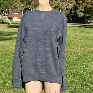 Champion ~ Men’s medium athletic gray sweater medium weight